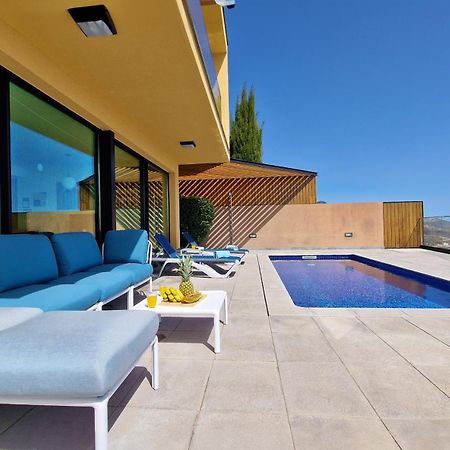Eden Sun - A Modern Luxury Villa With A Panoramic View Prazeres Bagian luar foto
