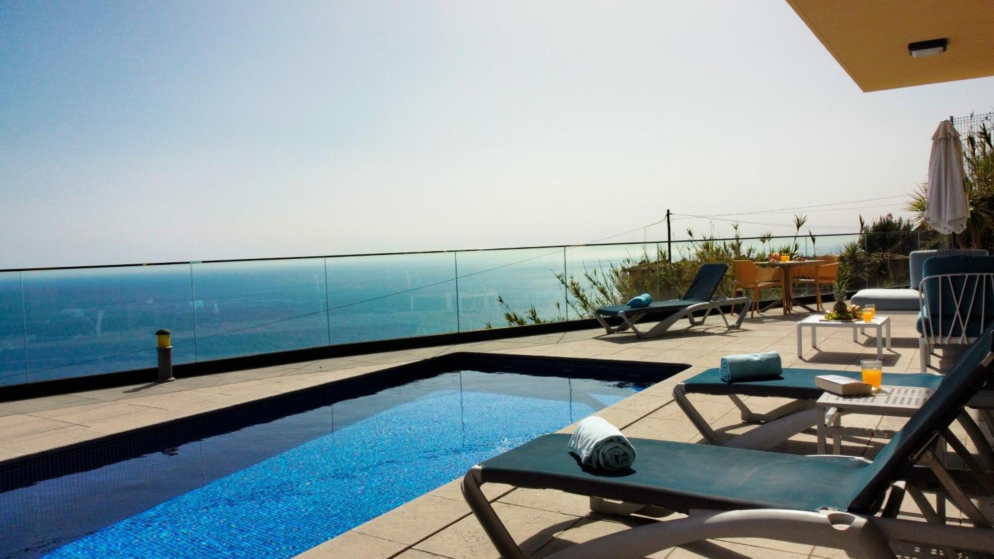 Eden Sun - A Modern Luxury Villa With A Panoramic View Prazeres Bagian luar foto