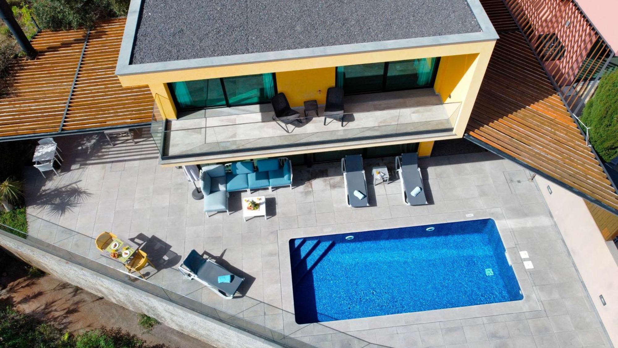 Eden Sun - A Modern Luxury Villa With A Panoramic View Prazeres Bagian luar foto