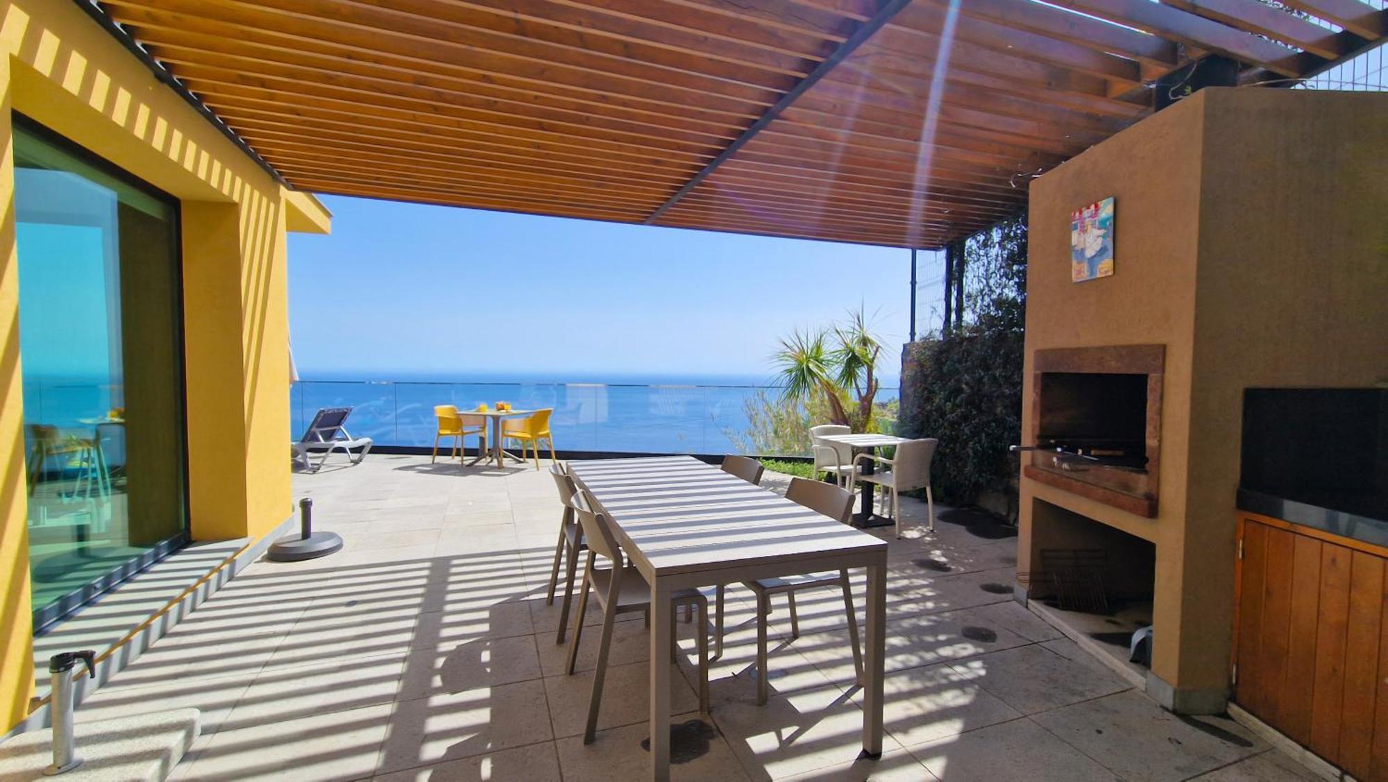 Eden Sun - A Modern Luxury Villa With A Panoramic View Prazeres Bagian luar foto
