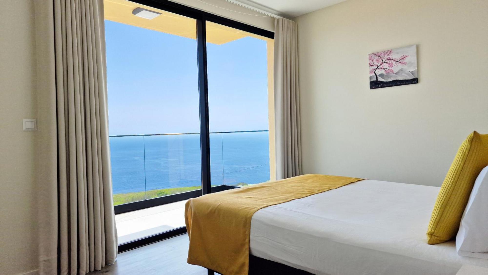 Eden Sun - A Modern Luxury Villa With A Panoramic View Prazeres Bagian luar foto
