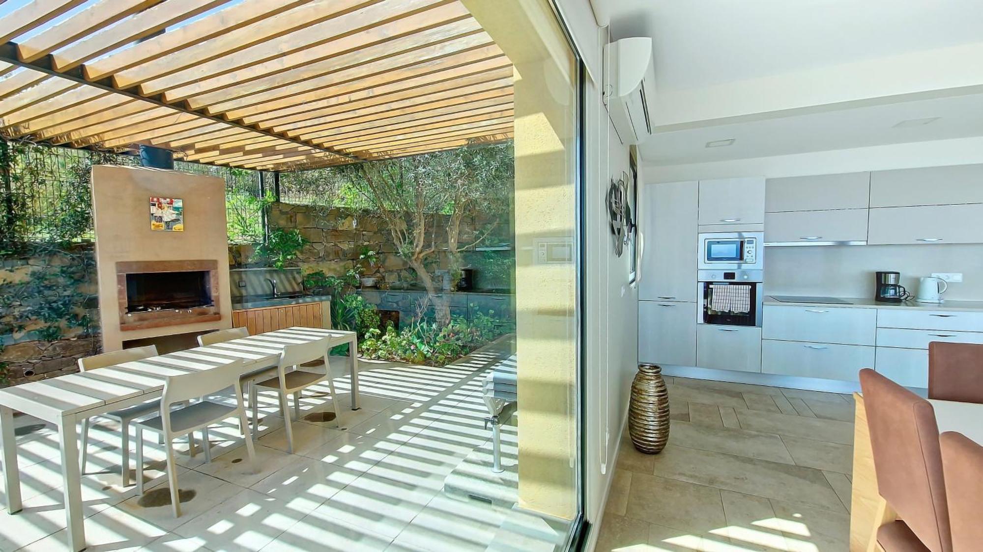 Eden Sun - A Modern Luxury Villa With A Panoramic View Prazeres Bagian luar foto