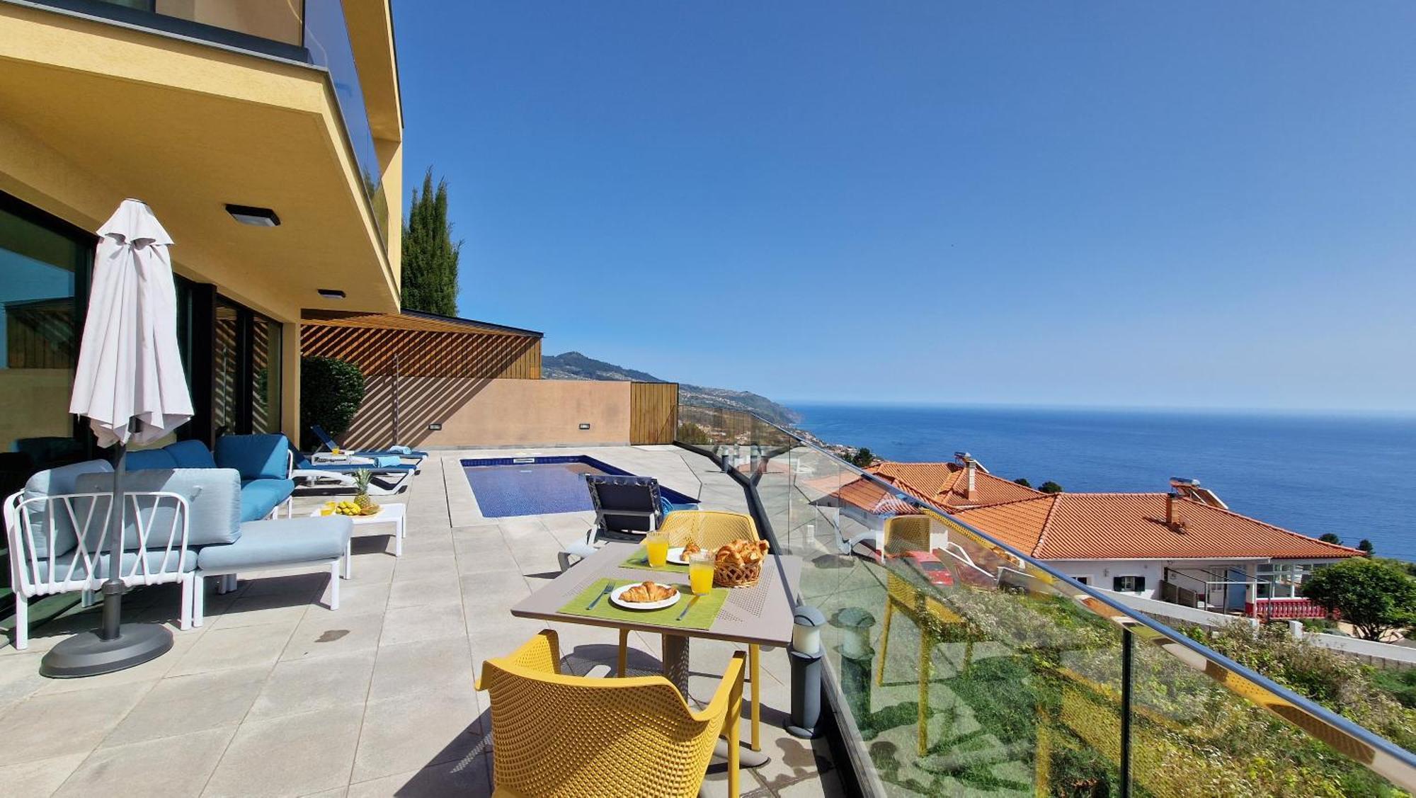 Eden Sun - A Modern Luxury Villa With A Panoramic View Prazeres Bagian luar foto
